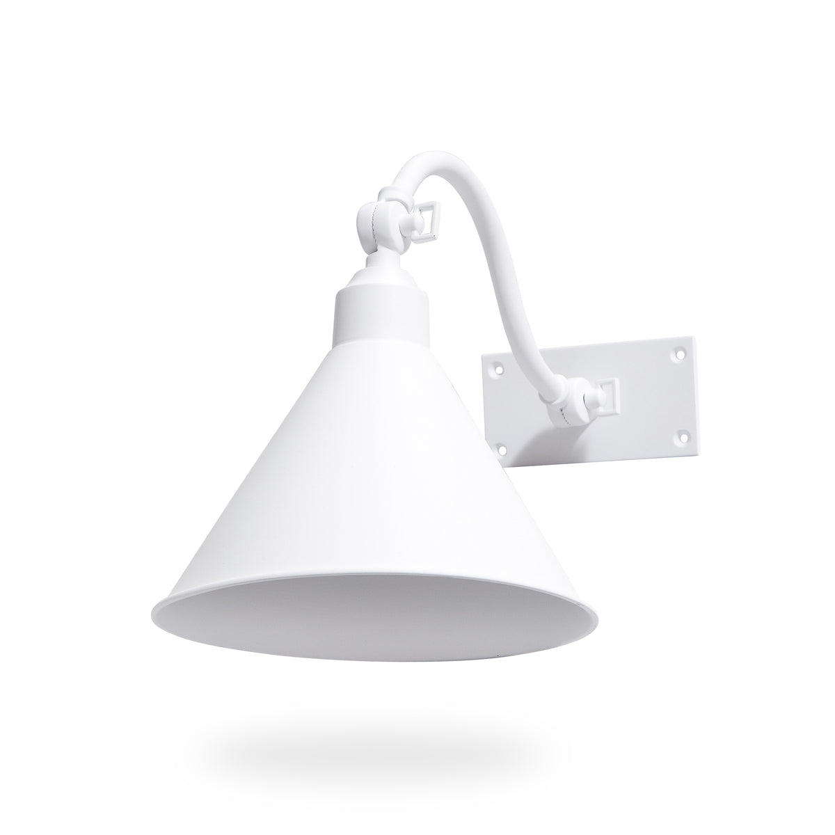 Roosevelt Sconce (Metal Shade, Painted)